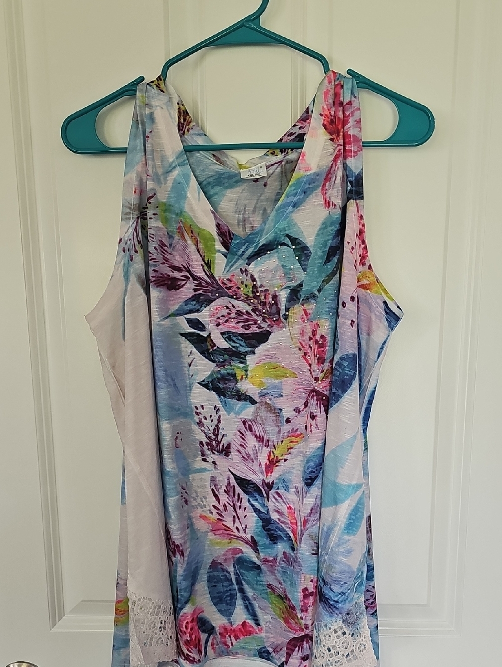 Time and Tru Floral V-Neck Tank Top in Blue, Pink and White